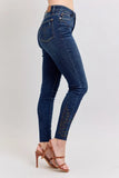 Embroidered High Waist Curve-Hugging Skinny Jeans