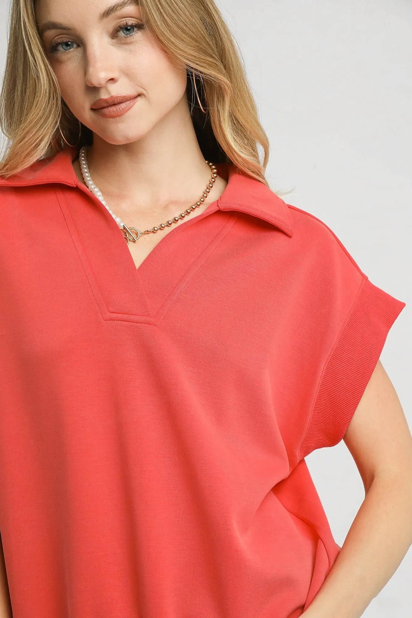 Contemporary Knit Short Sleeve Pullover Hoodie